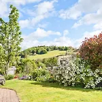 Hill Crest Country 5* Newby Bridge