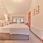 Hill Crest Country 5* Newby Bridge