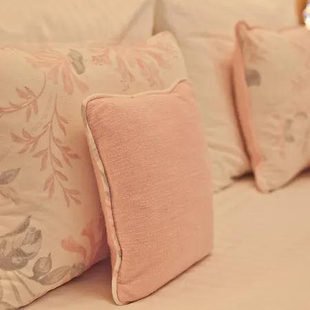 Hill Crest Country ニュービー・ブリッジ