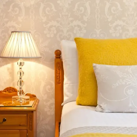 Hill Crest Country 5* ニュービー・ブリッジ