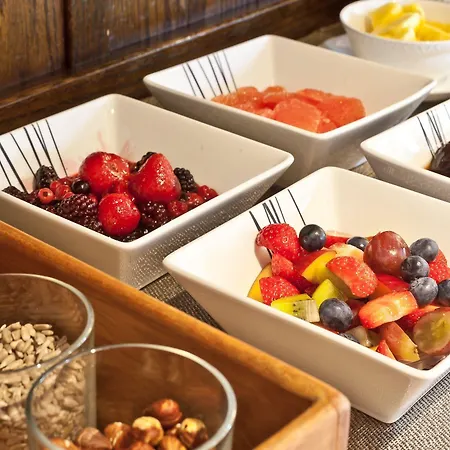 Hill Crest Country ニュービー・ブリッジ