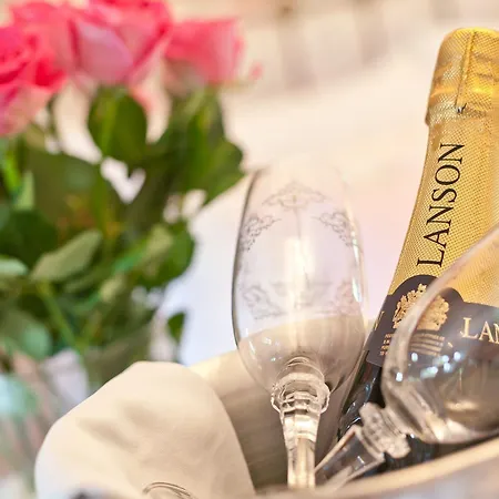 Hill Crest Country 5*